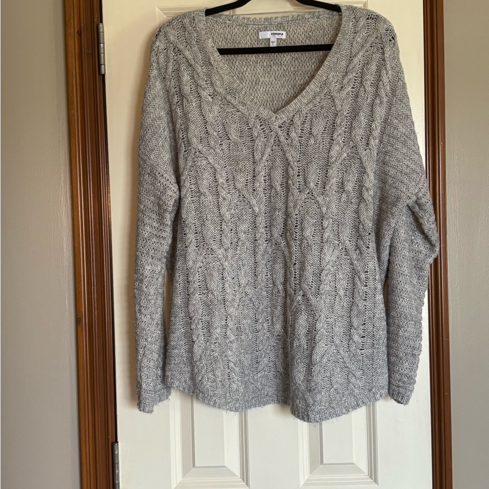 Women's V-Neck Sweater in Light Gray